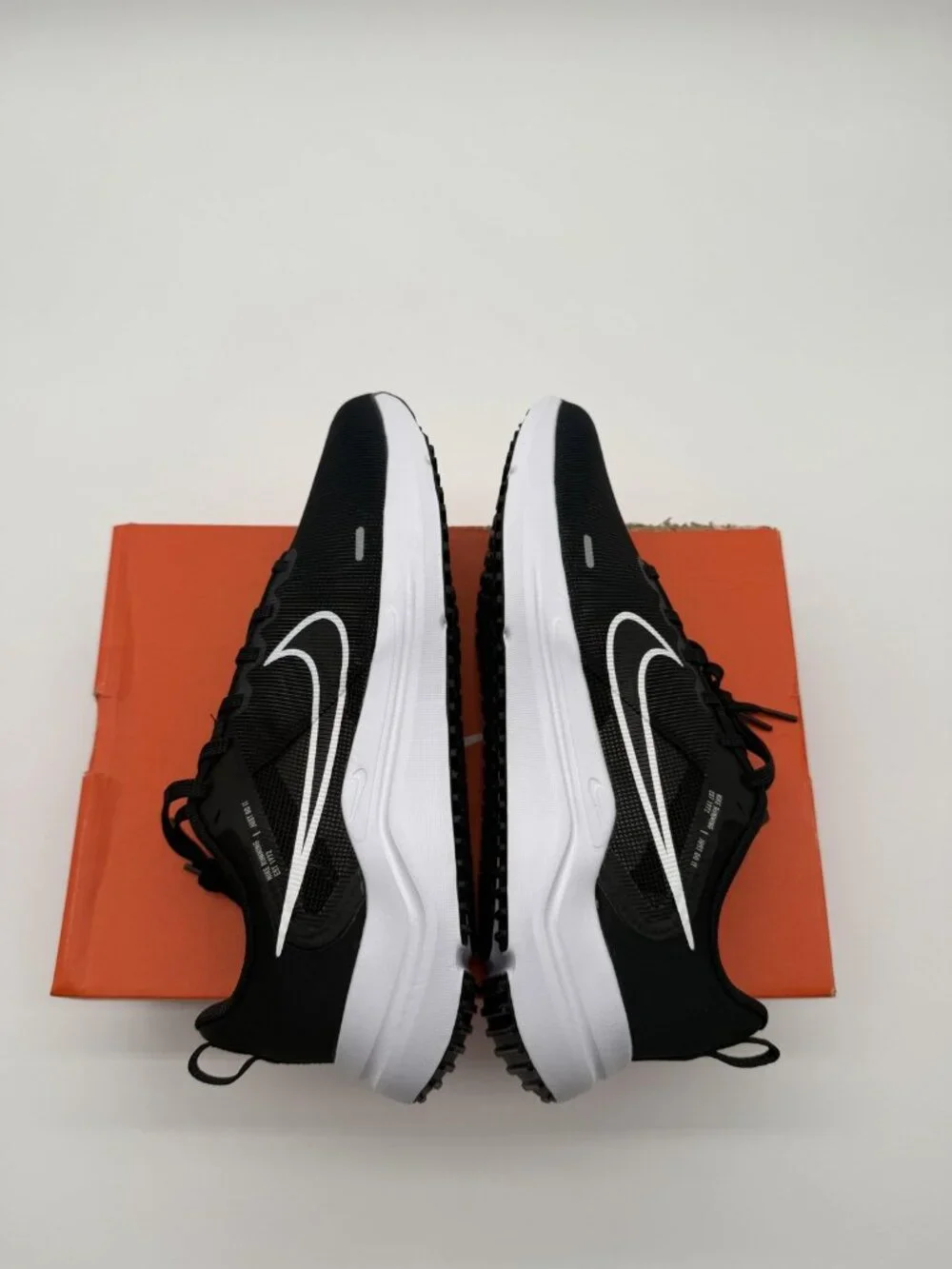 New Nike Downshifter 12 Running Shoes Men's Size 11 Black White DD9293 001